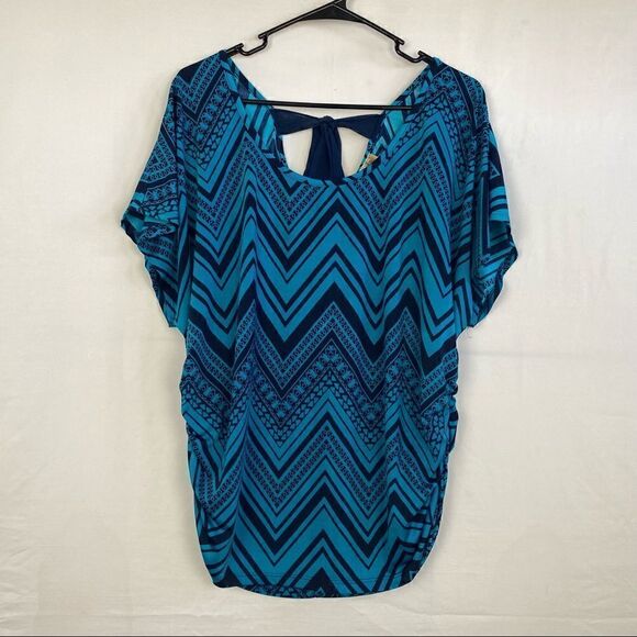 Lavish Plus zig zag striped blouse - Picture 2 of 7